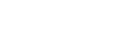 Das Logo von MaaSHOF zeigt die minimalistische Umrisszeichnung einer Kuh über einem stilisierten Text, auf dem in kleinerer Schrift „MaaSHOF“ und „feel good food ischgl tirol“ steht. Das Design ist perfekt für alle, die den Shop Silvretta erkunden, und hebt sich stolz von einem transparenten Hintergrund ab.